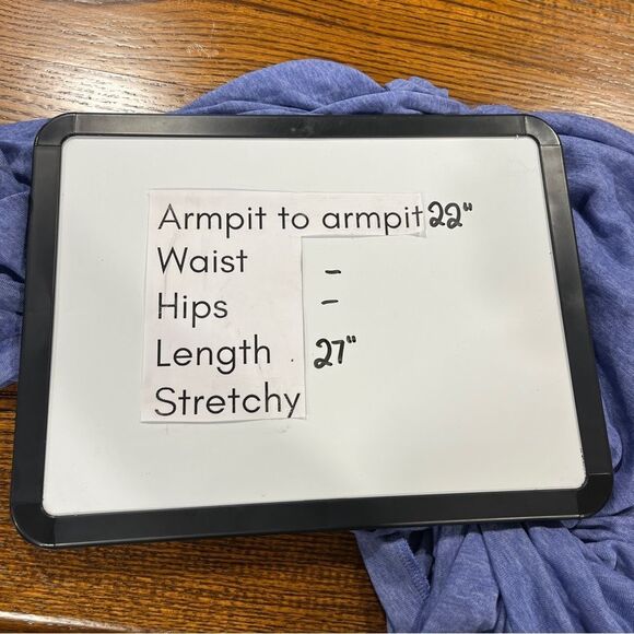 PINK Victoria's Secret Women's Lavender V-Neck Tee size medium - Picture 6 of 11